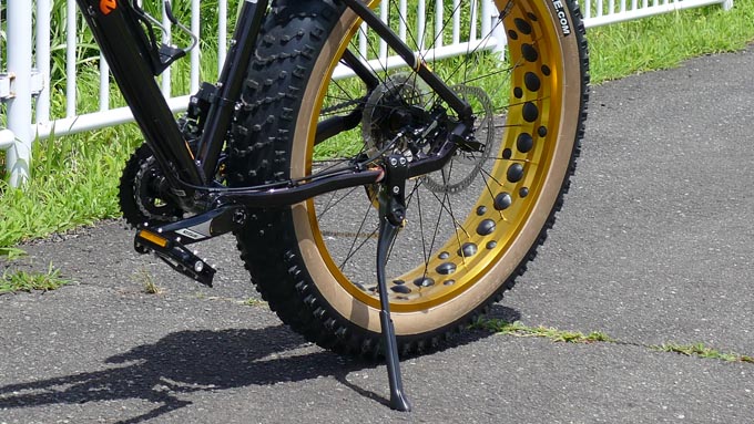 ファットバイク用キックスタンド