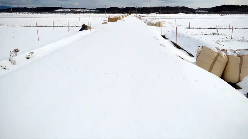 不精の極み！ファットバイクのタイヤを雪道ライドでクリーニングイメージ03