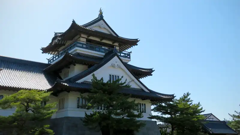 晴天すぎて逆に戸惑う…グラベルロードでお城を訪ねるGWライドイメージ13