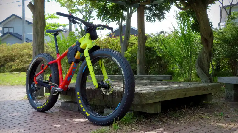 ファットバイクを通年化!27.5インチタイヤに待望の街乗り用が登場イメージ06