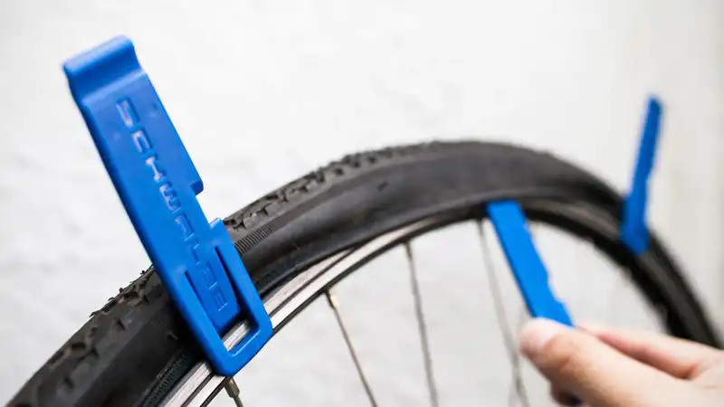 失敗リスク減！シュワルベ新タイヤレバーはTPUチューブと相性良しイメージ02