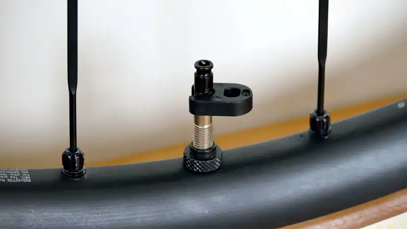 チューブレスとの相性は?クリックバルブに感じた利点と不満点イメージ05