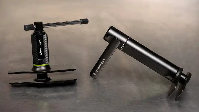 利点は何だ？パラレル式『ディスクブレーキピストンプレス』の謎イメージ05