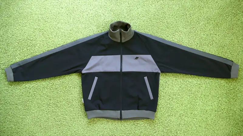 街着でも違和感なし？ナリフリのサイクルジャケットを初購入イメージ06