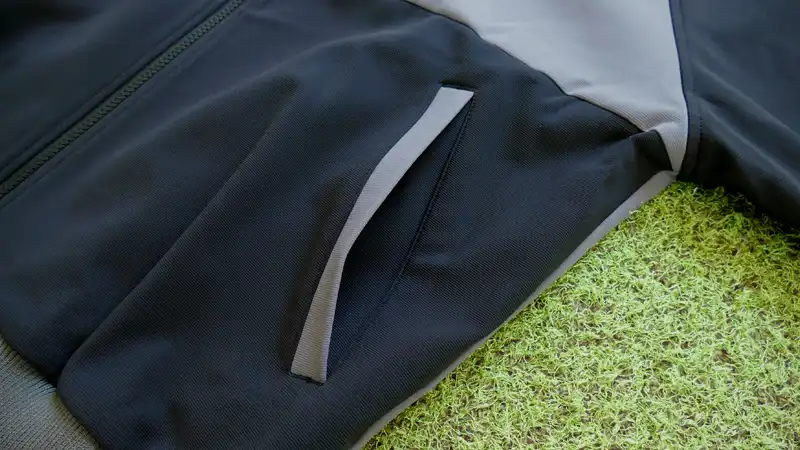 街着でも違和感なし？ナリフリのサイクルジャケットを初購入イメージ08