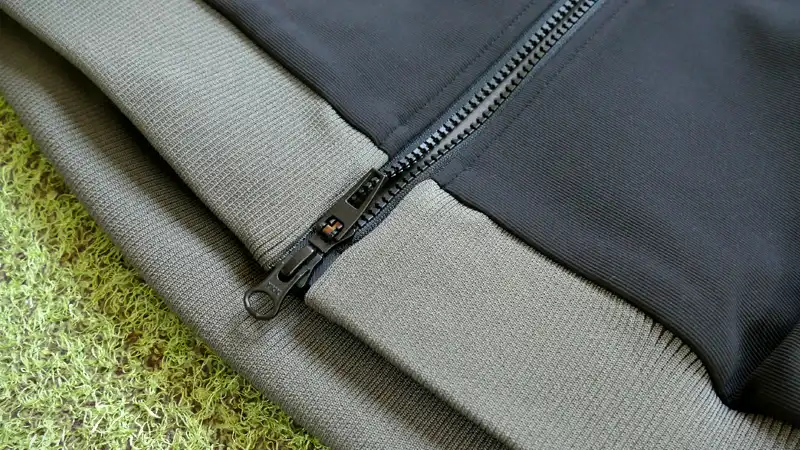 街着でも違和感なし？ナリフリのサイクルジャケットを初購入イメージ12