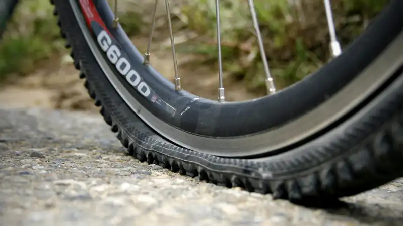 タイヤは高圧か低圧か？自転車がパンクしやすい空気圧の疑問イメージ02